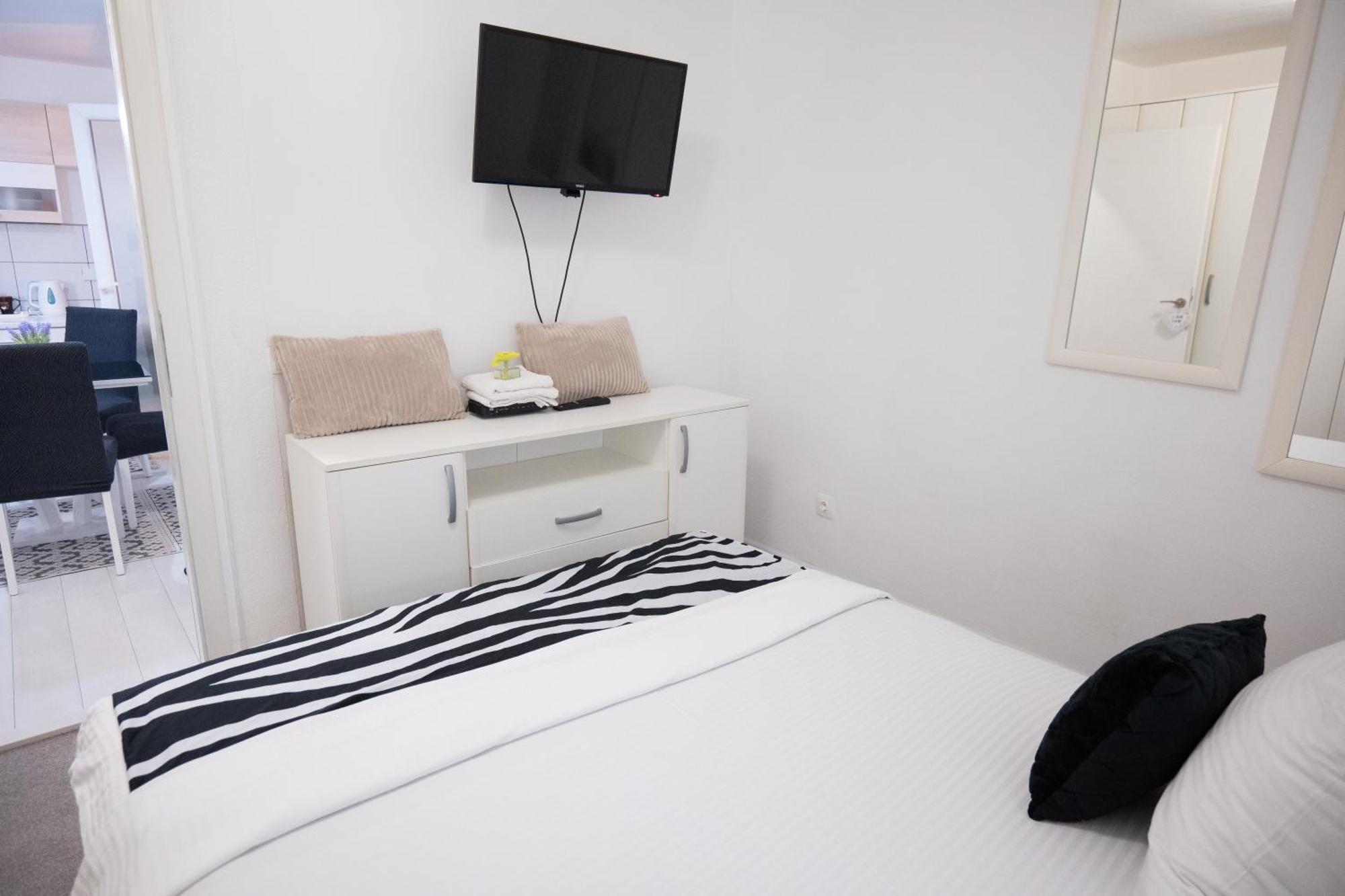 Grandeur Home Apartment Mostar - Free Parking Экстерьер фото